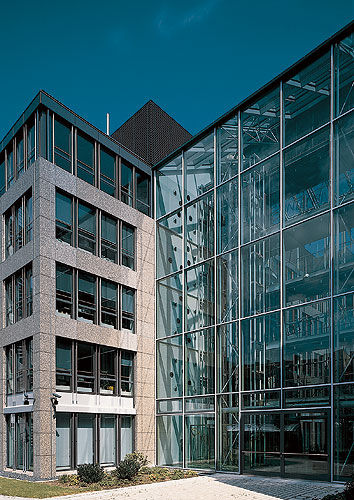 面板幕墙 - OFFICE BUILDING UNTERSBERGSTRAßE, MUNICH - Schindler - 玻璃 / 不锈钢