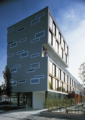 立面板 - RESIDENTIAL AND COMMERCIAL BUILDING, WESTENDSTRAßE, MUNICH - Schindler - 木质 / 凹凸