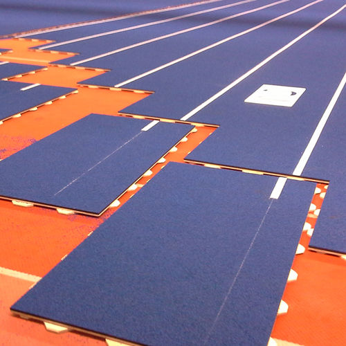 再生橡胶地面 - REGUPOL sporttrack AG - REGUPOL Germany GmbH & Co. KG - EPDM / PU / 用于室内