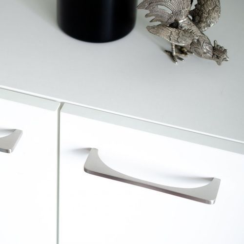 磨砂不锈钢家具把手 - BRIDGE 136  - B&B Sweden, Bäccman & Berglund Sweden - 拉绒