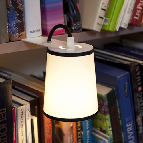 便携式灯 - LIBRARY LIGHTBOOK - Designheure - 漆钢 / 布料 / 现代风格