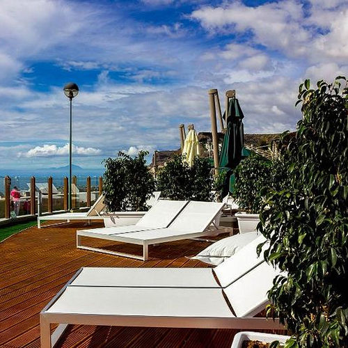 现代风格日光浴躺椅 - YORK - SACHI - Premium Outdoor Furniture - Sunbrella® / 铝制 / 花园
