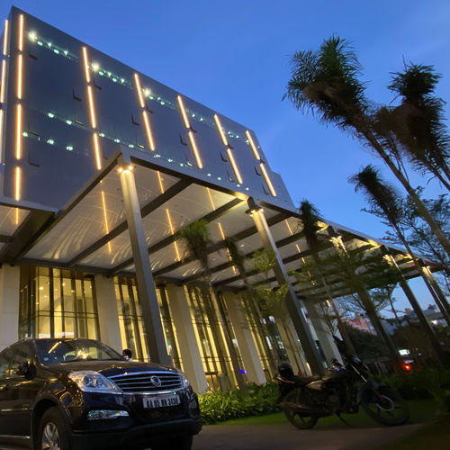 输入雨棚 - MANYATA BUSINESS PARK - Vector Foiltec - 用于商业建筑 / 钢 / 塑料