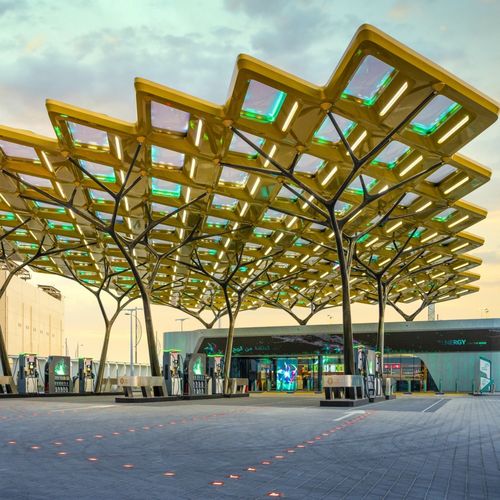 入口雨棚 - SERVICE STATION OF THE FUTURE - Vector Foiltec - 碳纤维 / 塑料 / 扁平