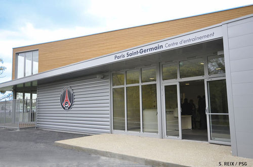 预制建筑 - PSG 1778 m²  - Cougnaud - 木质 / 更衣间 / 现代风格
