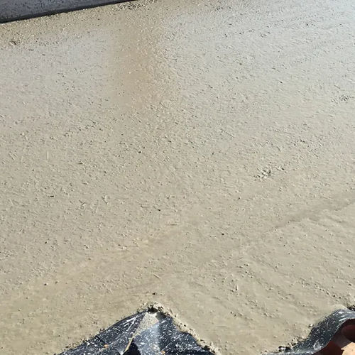 轻集料混凝土 - HIGHPAVE™ - Aggregate Industries - 加固纤维 / 高性能 / 高强度