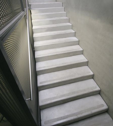 直线型楼梯 - EBAWE Anlagentechnik GmbH  - U形 / 混凝土台阶 / 混凝土结构