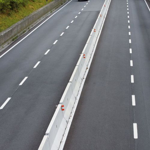 混凝土道路安全栏 - EBAWE Anlagentechnik GmbH  - 公路 / Jersey