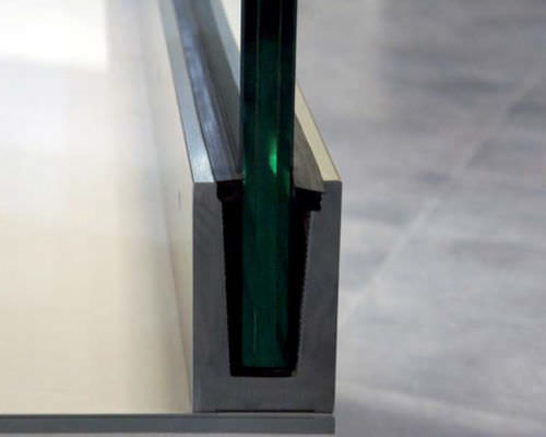 金属固定装置 - GLASS U EXTRA STRONG - AALCO METALS LIMITED - 板材