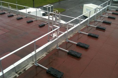 铝制护栏 - VECTACO® STRAIGHT FREE STANDING GUARDRAIL - ALSOLU  - 带栏杆 / 户外 / 用于阳台