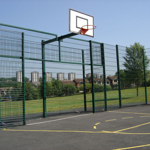网格围栏 - Recessed MUGA Goal End - ZAUN FENCING  - 用于运动场 / 运动 / 粉末涂层钢