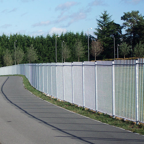 带栏杆围栏 - Solid vertical - ZAUN FENCING  - 用于道路 / 花园 / 用于公共空间