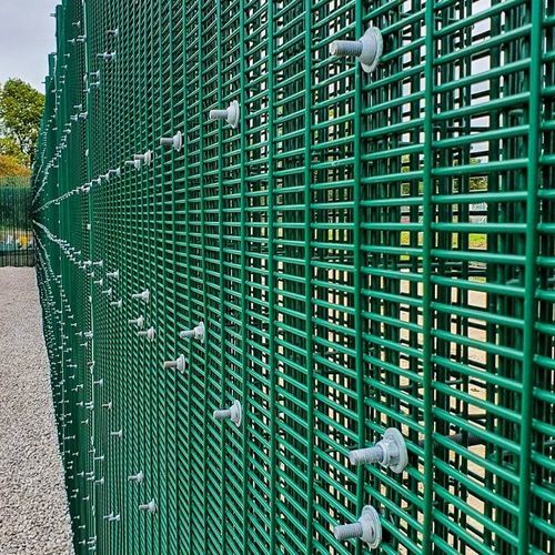 焊接网格围栏 - CorruSec C5 (SR3) - ZAUN FENCING  - 工业用途 / 电镀钢 / 粉末涂层钢