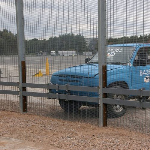 网格围栏 - HiSec Super  - ZAUN FENCING  - 工业 / 用于公共空间 / 电镀钢