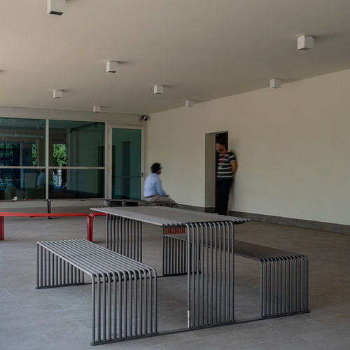 现代风格野餐桌 - 015  - URBANTIME - 电镀钢 / 粉末涂层钢 / 镀锌钢桌脚