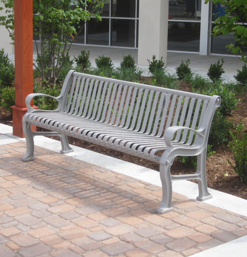 传统风格公共长椅 - MLB300 - Maglin Site Furniture - 重蚁木 / 钢 / 铝铸铁