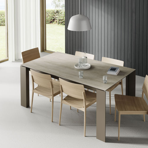 现代风格餐桌 - TAVOLE 103 - VIVE - MUEBLES VERGE S.L. - 陶瓷 / 涂漆金属桌脚 / 长方形