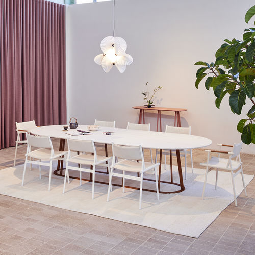现代风格餐桌 - Plat-O Flat-Oval 12 - HALDANE - Dekton®材料 / 不锈钢桌脚 / 椭圆