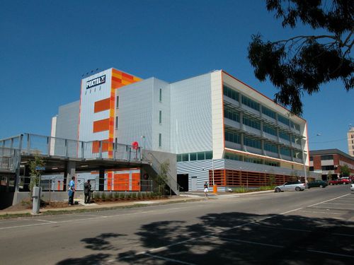 立面板 - FOXTEL MELBOURNE - Vitragroup - 纤维水泥 / 高亮光