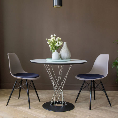 现代风格餐桌 - vitra - 胶合板 / 层压材料 / 铬钢桌脚