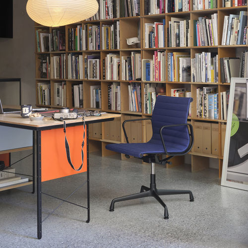 现代风格办公椅 - EA 131/132 - vitra - 室内 / 布料 / 皮质