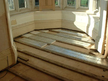 热水地暖 - BETWEEN JOIST  - Jupiter Underfloor Heating - 住宅