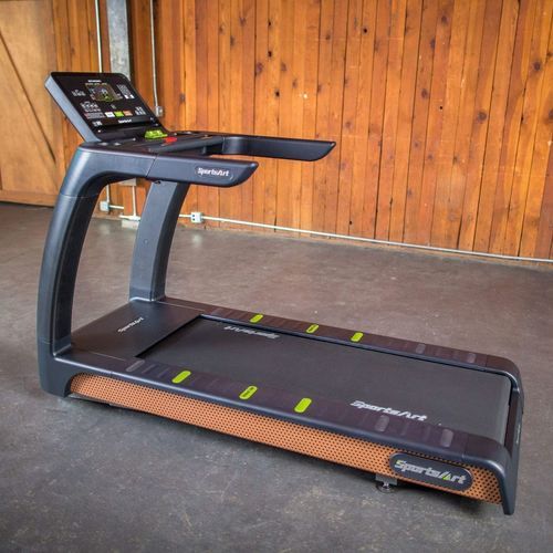 可编程跑步机 - T676 - SportsArt Fitness