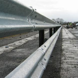 钢道路安全栏 - VETEX® HIGH CONTAINMENT  - TATA STEEL - 公路