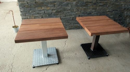 现代风格酒吧小圆桌 - THORS DESIGN - 木质 / 钢 / 正方形
