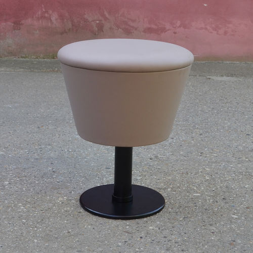 现代风格凳子 - COMBI  - KODRETA furniture, s.r.o. - 布料 / 皮质 / 金属