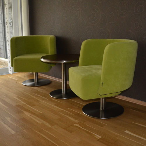 现代风格扶手椅 - ROXET  - KODRETA furniture, s.r.o. - 布料 / 皮质 / 金属板
