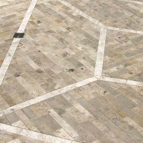 钙华铺地石 - LASTRICATO - Arredo di Pietra srl - 天然石材 / 户外 / 用于停车场
