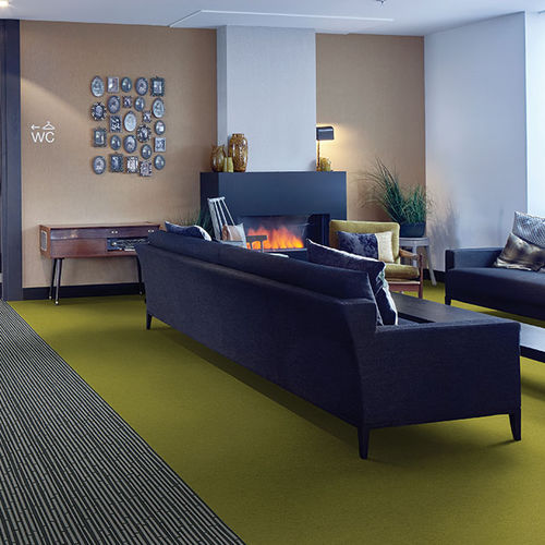 植绒满铺地毯 - SHOWTIME COLOUR  - Forbo Flooring Systems/福尔波 - 聚酰胺 / 商业 / 单色