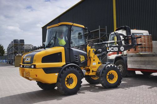 标准装卸机 - 427 - JCB Deutschland GmbH