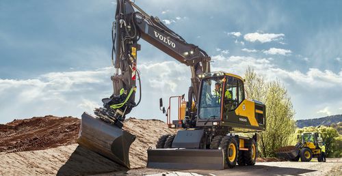 中型挖土机 - EW220E - Volvo Construction Equipment Germany GmbH - 轮胎式 / 低油耗 / 回转