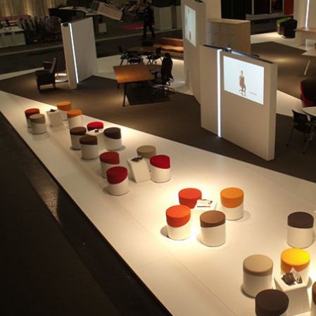 现代风格坐墩 - NAR - Burotime Office Furniture - 布料 / 金属 / 圆形