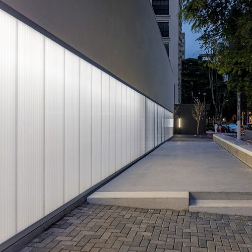 立面板 - MULTIWALL  - Akripol d.o.o. - 外包 / 聚碳酸酯 / 光滑