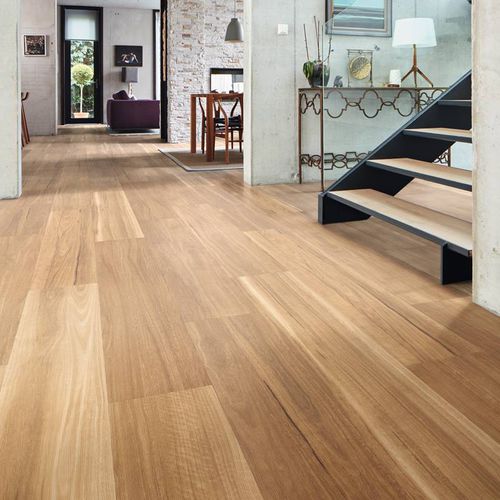 乙烯基地面 - LOOSELAY LONGBOARD : LEMON SPOTTED GUM - Designflooring - 室内 / 工业 / 办公室