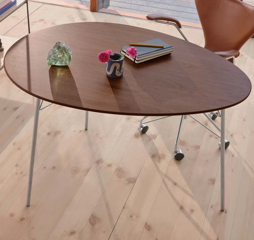 现代风格餐桌 - EGG™ - Fritz Hansen - 木制贴皮 / 胡桃木 / 漆木