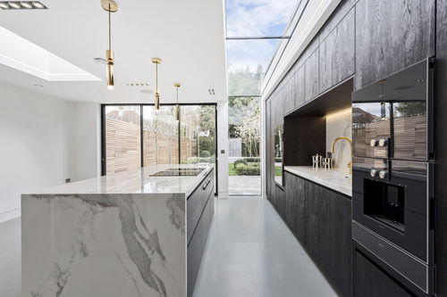 现代风格厨房 - SUCH DESIGNS - BORA Vertriebs GmbH & Co KG - 大理石 / 岛台式