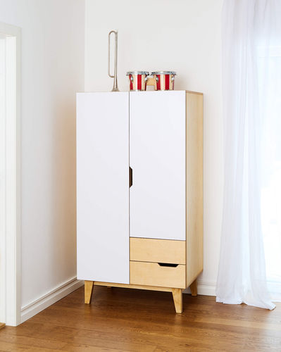 现代风格衣柜 - HUH - Radis Furniture - 胶合板 / 桦木 / 平开门式
