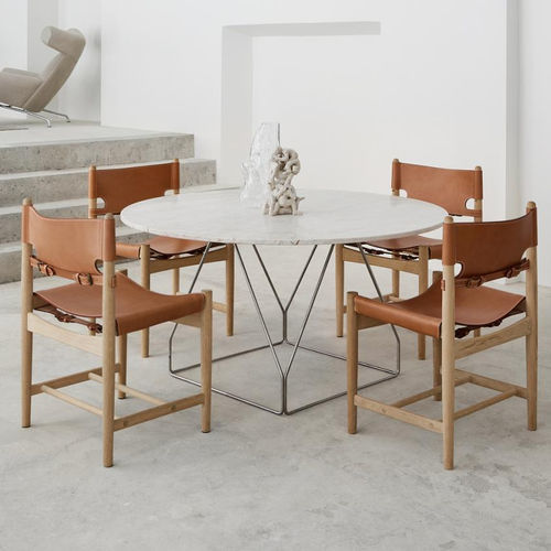 北欧风格餐厅椅 - THE SPANISH - Fredericia Furniture - 室内 / 皮质 / 橡木桌脚