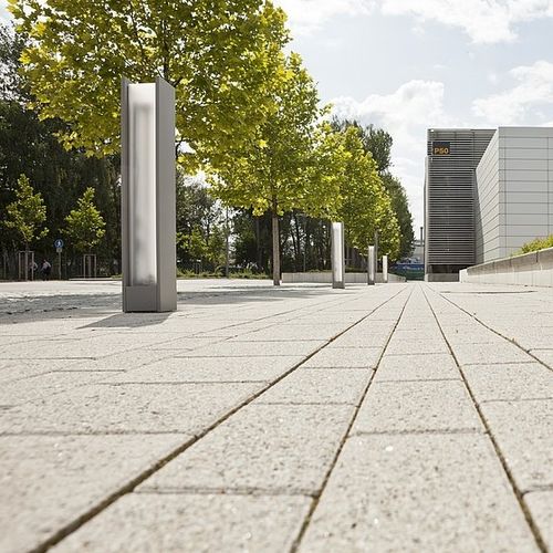 花园灯柱 - FERRARA - Hess GmbH Licht + Form - 用于公共空间 / 现代风格 / 玻璃