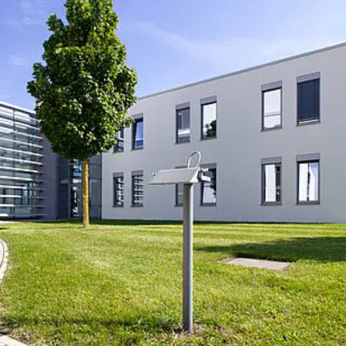 现代风格壁灯 - NOVARA - Hess GmbH Licht + Form - 用于室外 / 铝铸铁 / 电镀钢